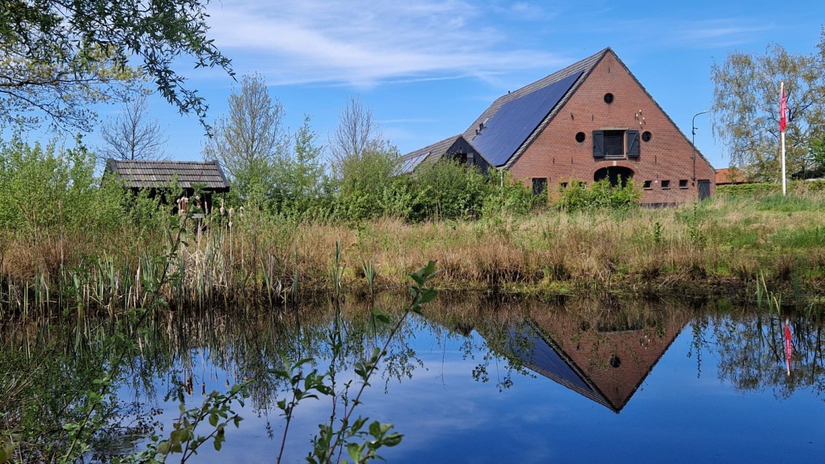 Bild von Kamer met landelijk uitzicht