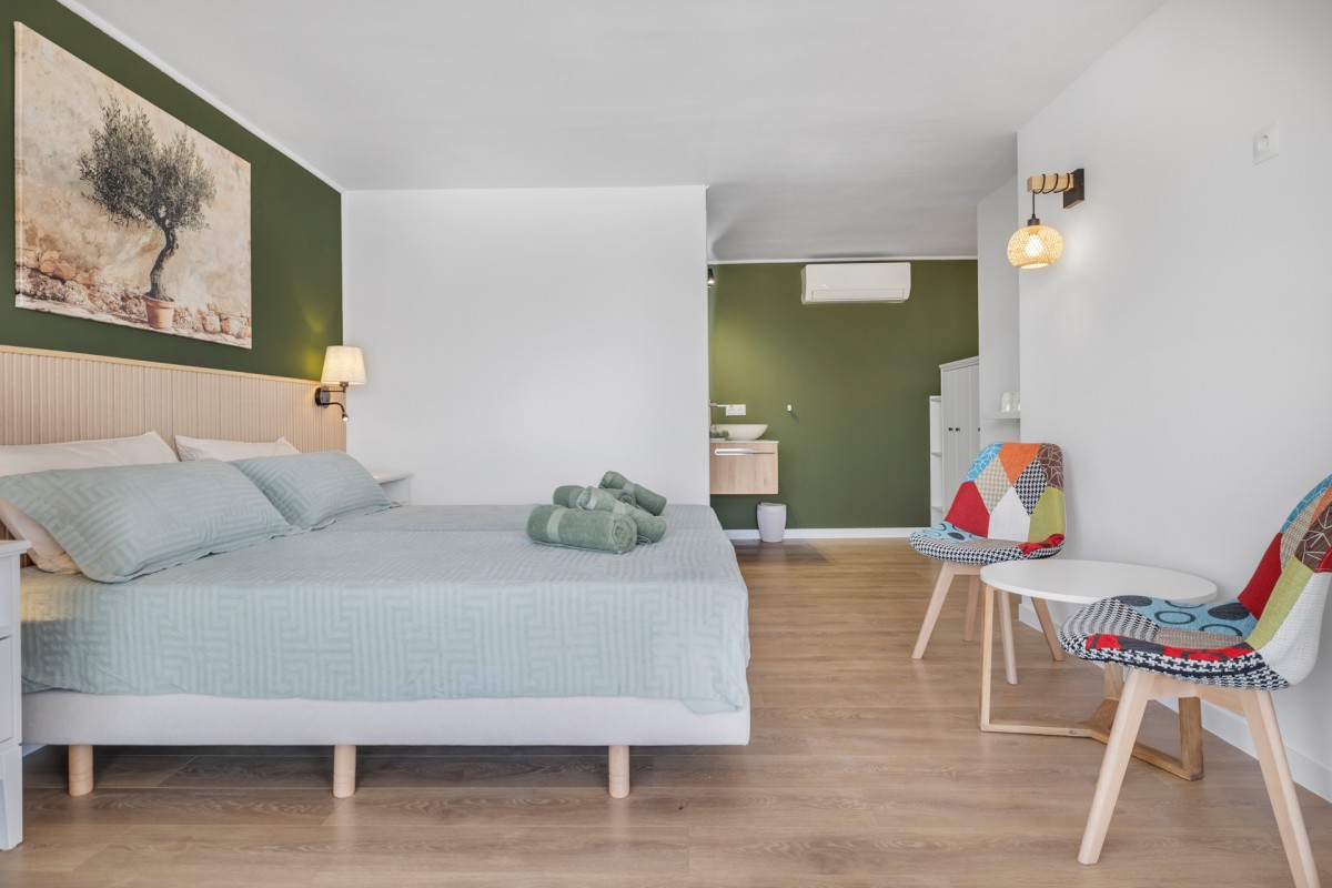 Afbeelding van comfortabele tweepersoons kamer incl. ontbijt. 18+