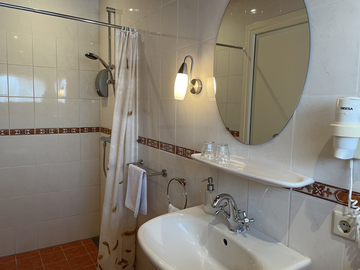Pictures of Standard room