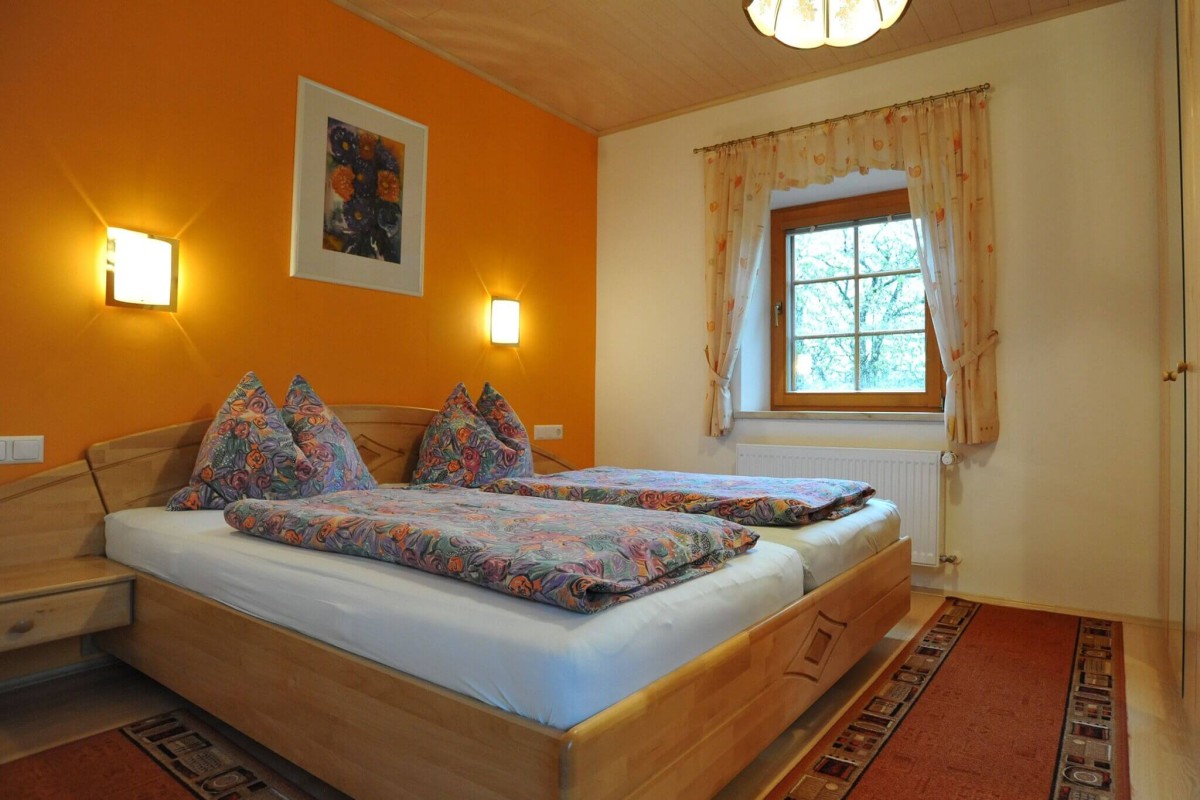 Bild von 2-Pers.-Zimmer mit Wohnzimmer und Balkon