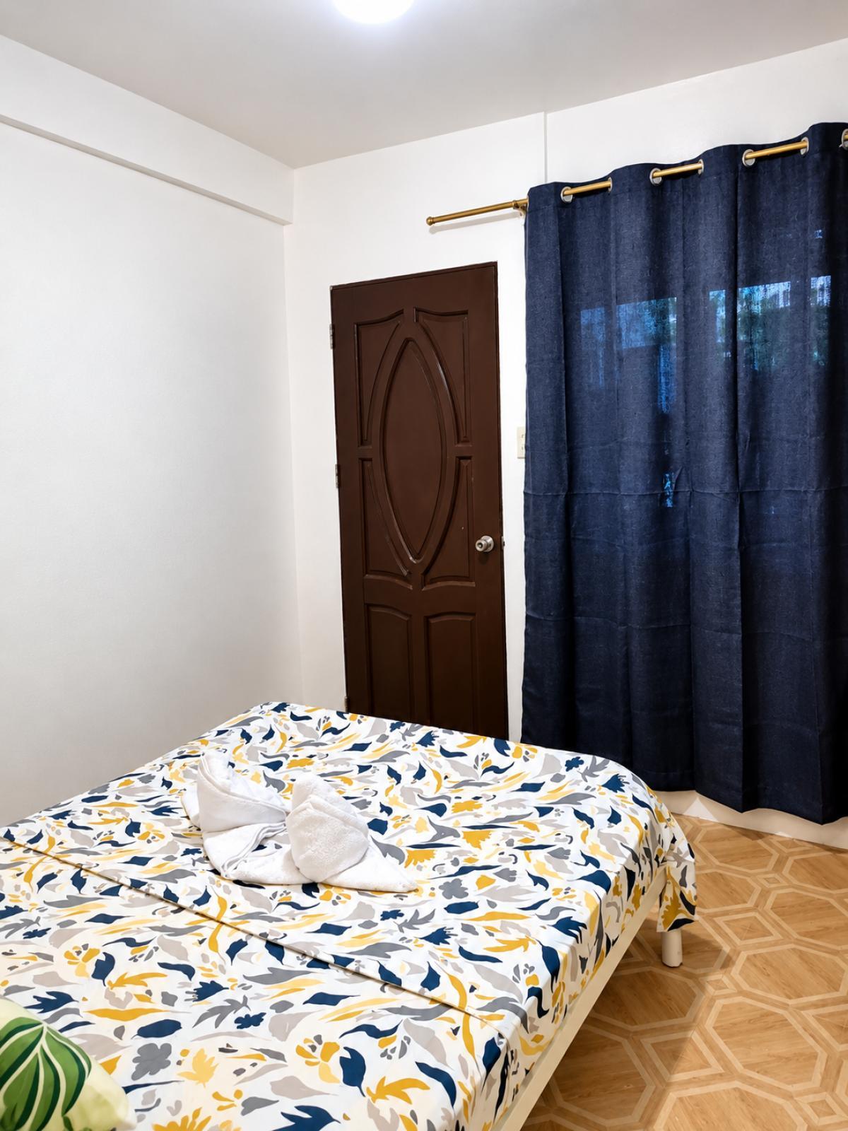 Pictures of Standard Room with Small Garden