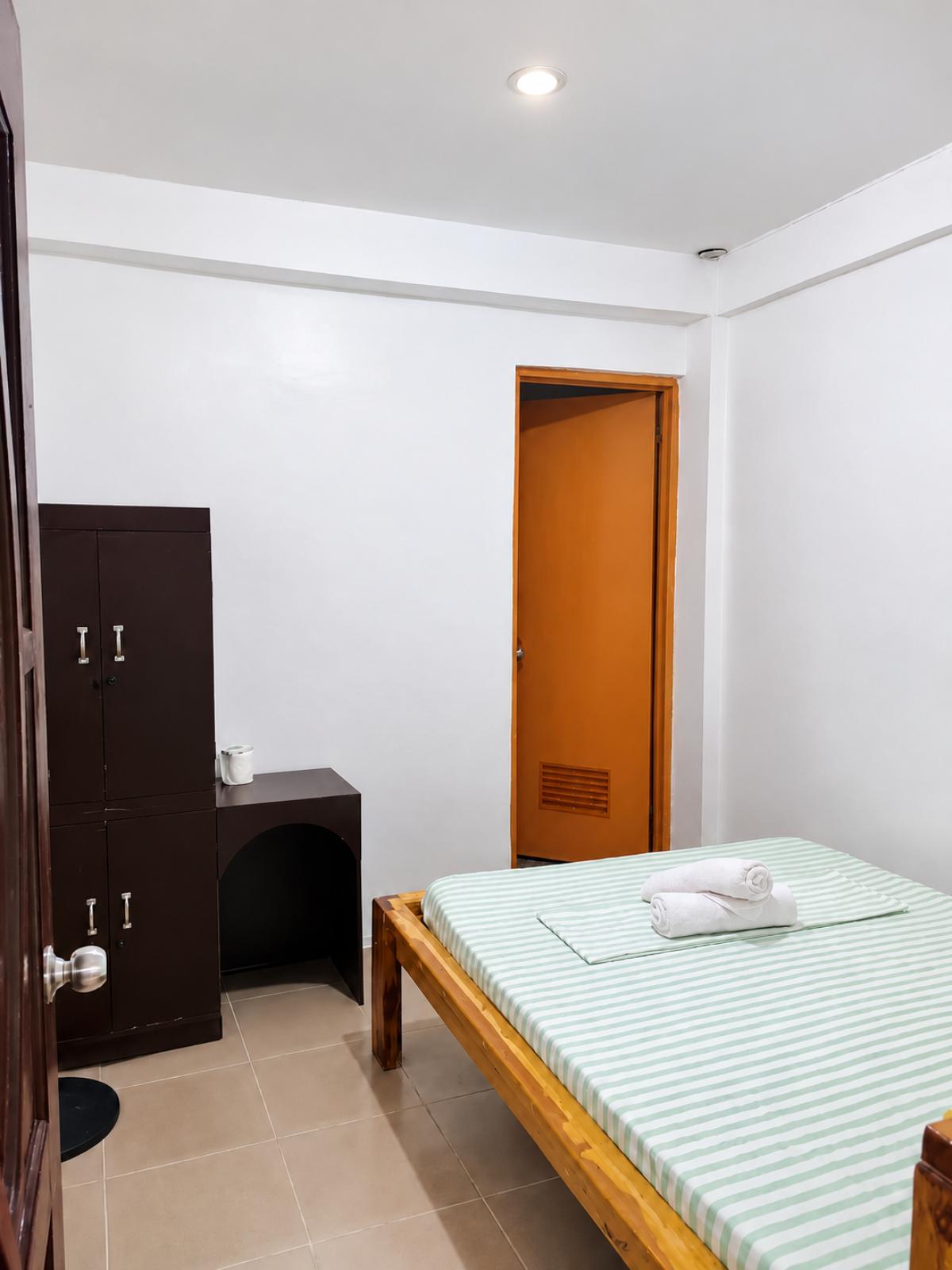 Pictures of Standard Room with Small Garden