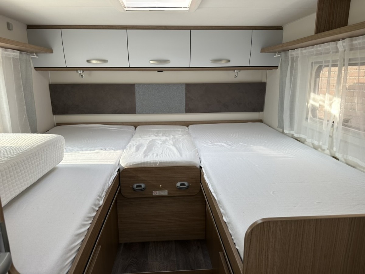 Afbeelding van Carado T 447