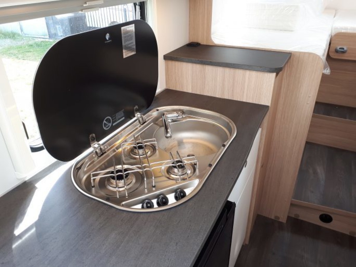 Afbeelding van Sunlight V66/Carado V337