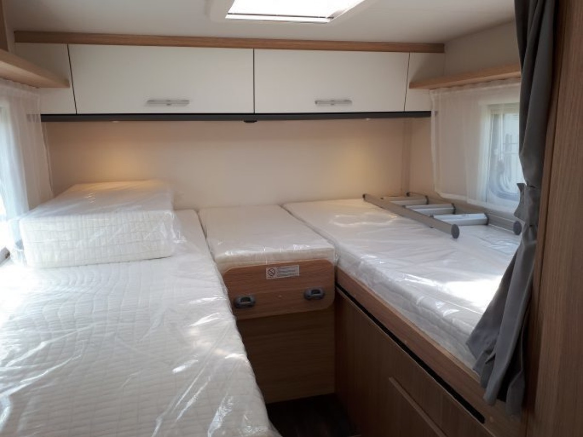 Afbeelding van Sunlight V66/Carado V337