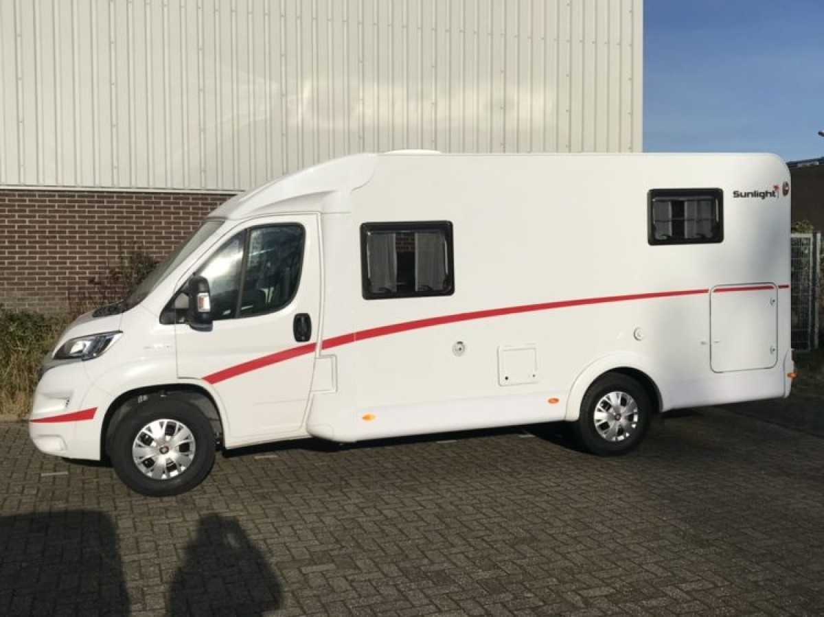 Afbeelding van Sunlight V66/Carado V337