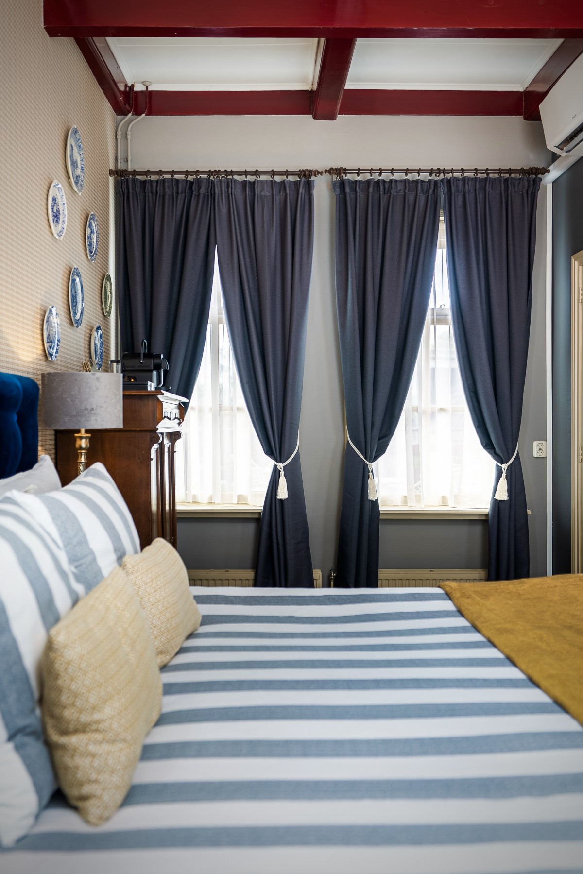 Pictures of Melkema Room