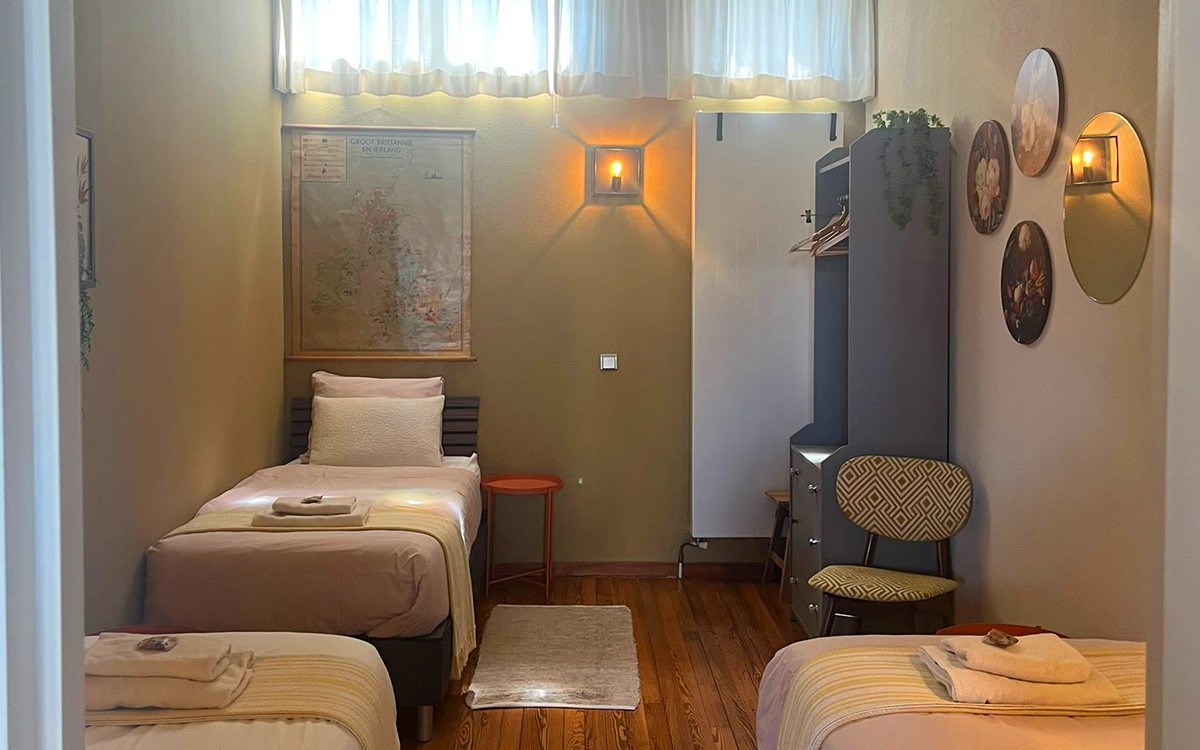Pictures of Full Group Accommodation