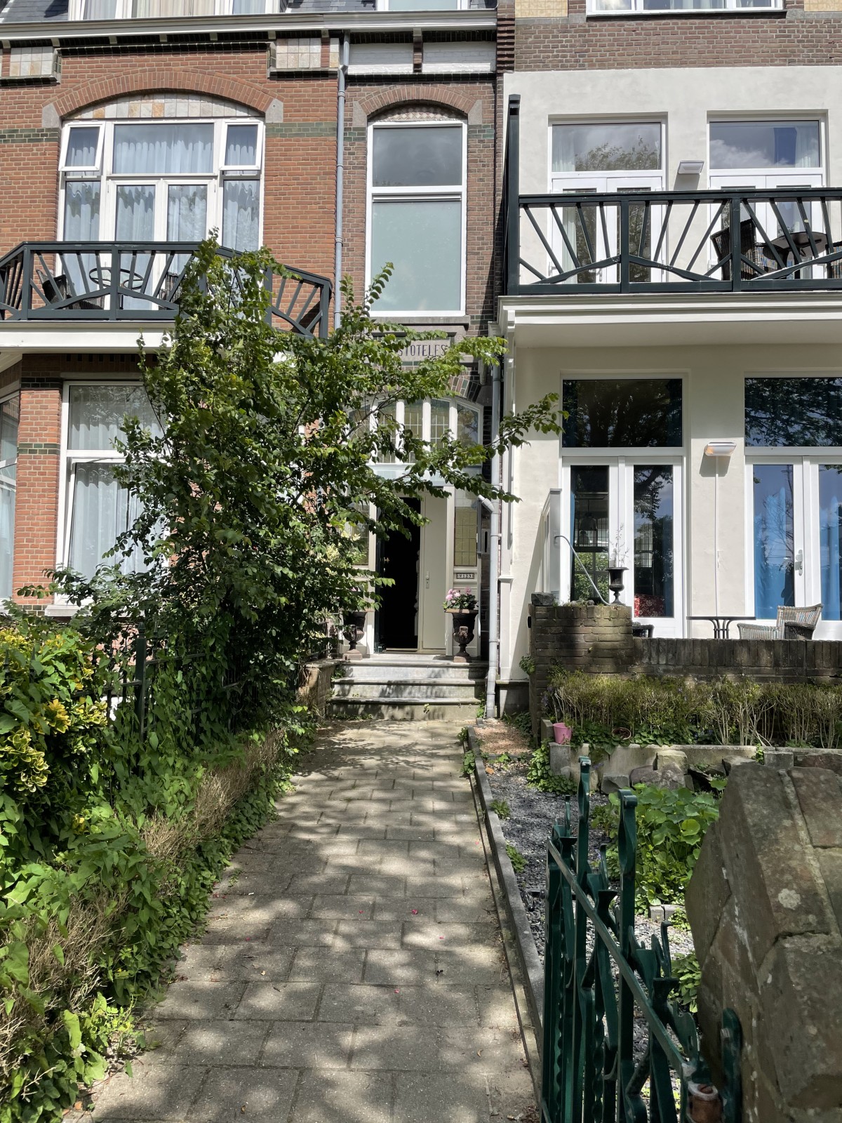 Pictures of Multatuli House