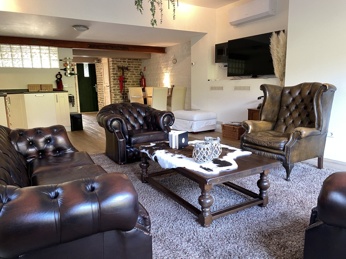 Pictures of Large apartment in nature with jacuzzi