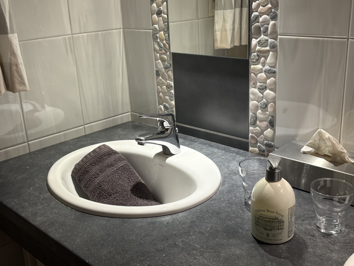 Pictures of Room Col du Brabant