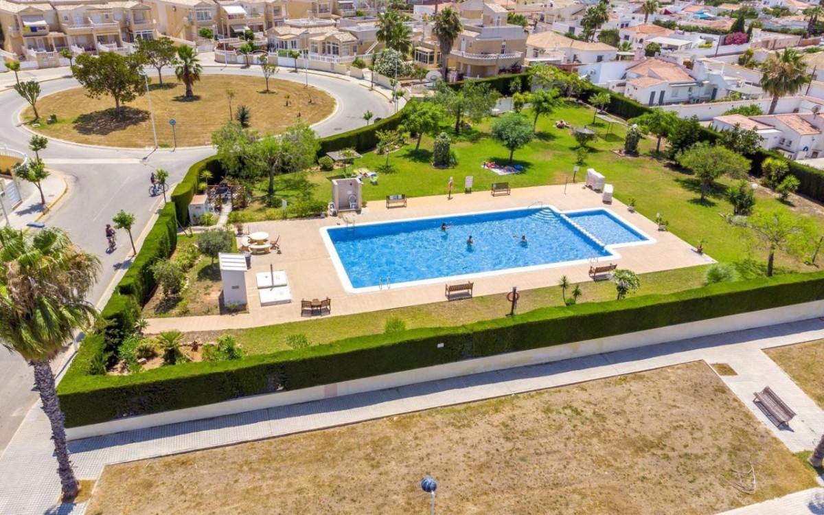 Pictures of Torrevieja Lake View