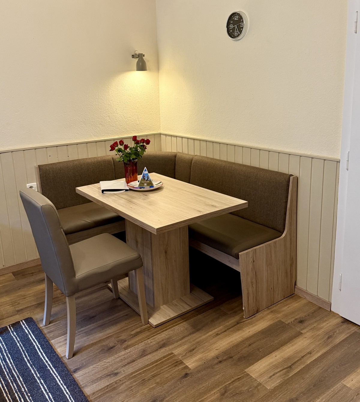 Pictures of Red Appartement (2 Rooms)