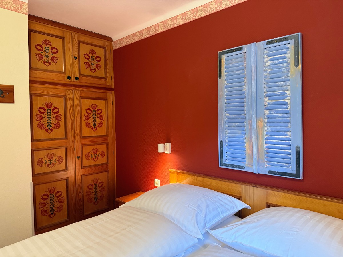 Pictures of Red Appartement (2 Rooms)