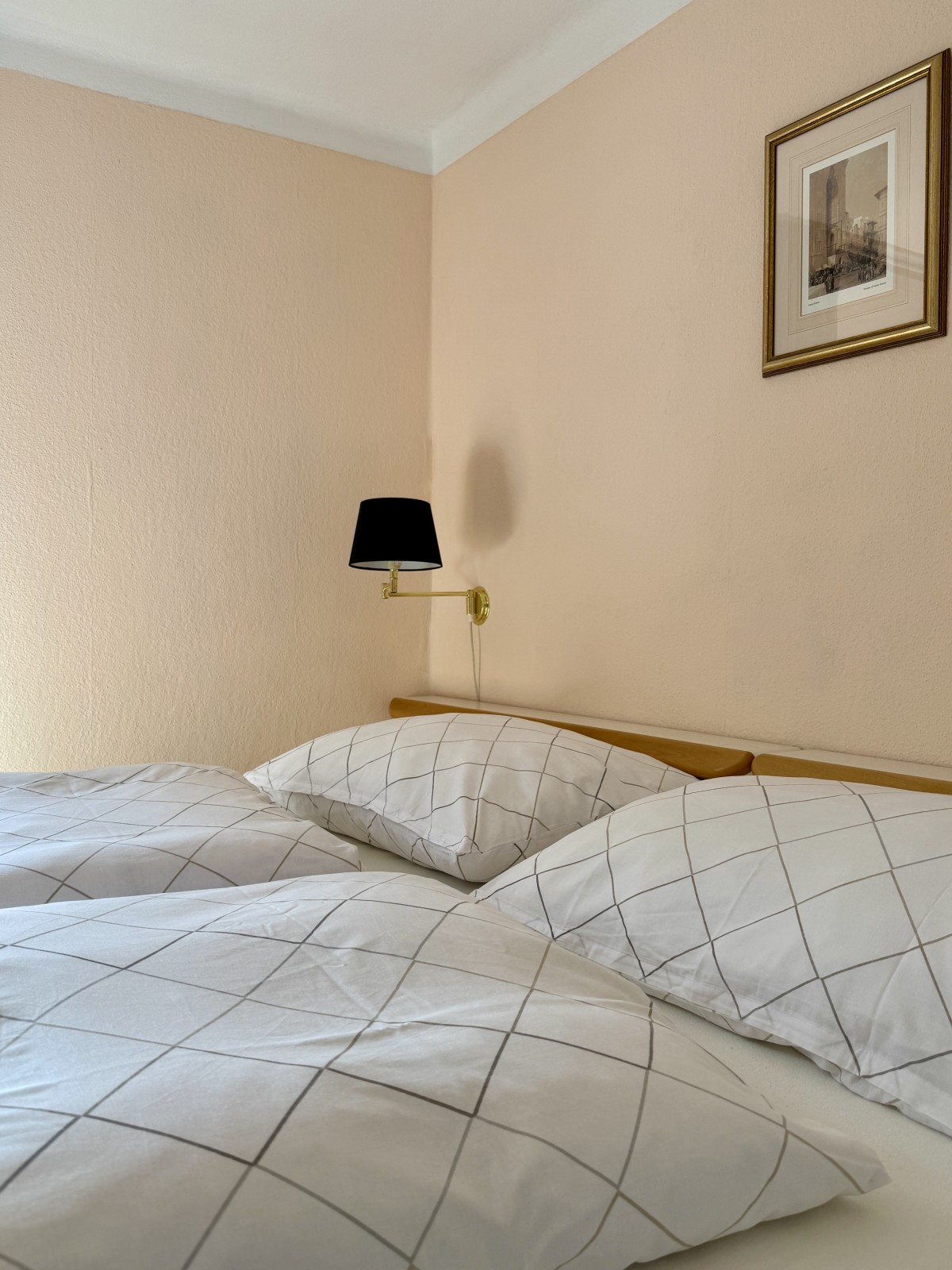Afbeelding van 2 kamer appartement , douche/wc en balkon