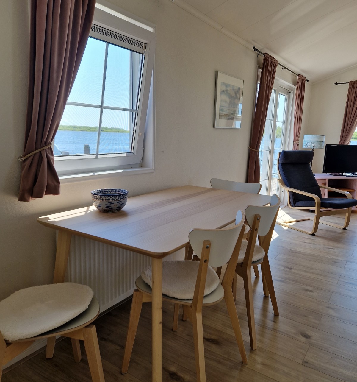 Afbeelding van Chalet aan het Lauwersmeer