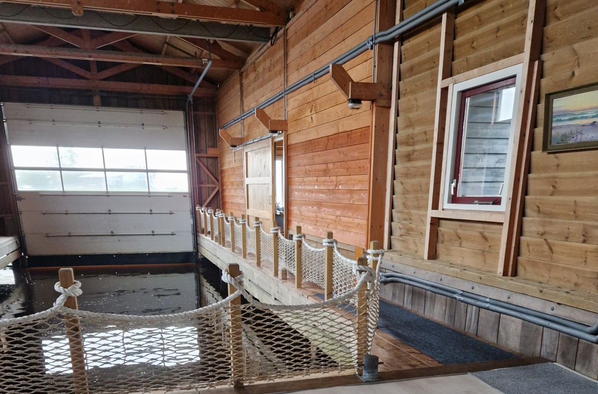 Afbeelding van Boothuis aan het Lauwersmeer.