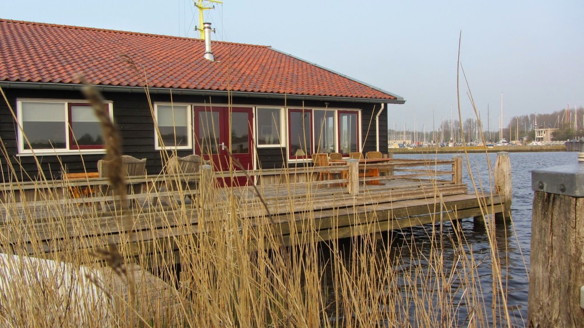 Afbeelding van Boothuis aan het Lauwersmeer.