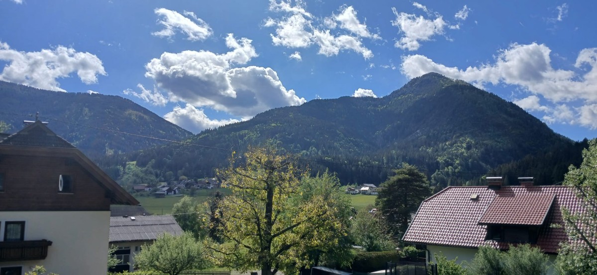 Bild von Vierbettzimmer mit Bergblick