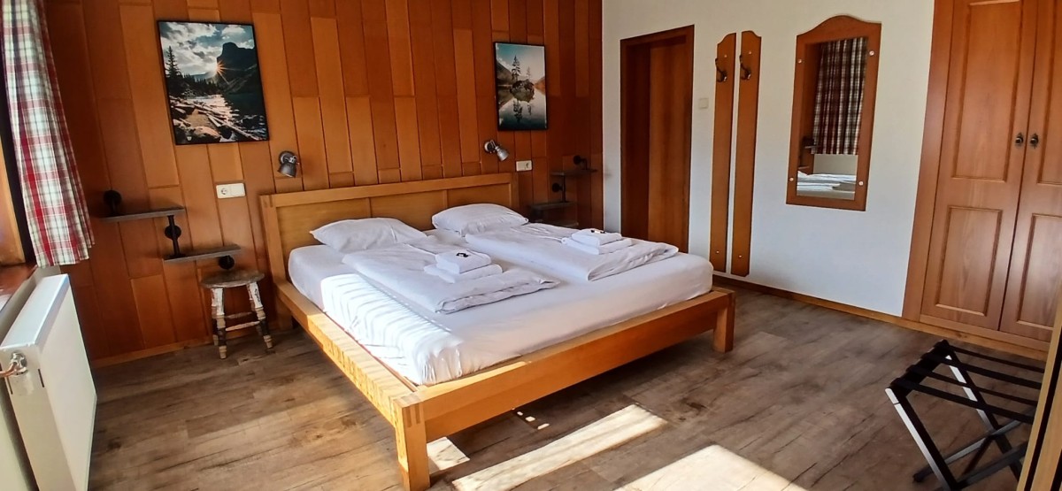 Pictures of Apartment with Balcony