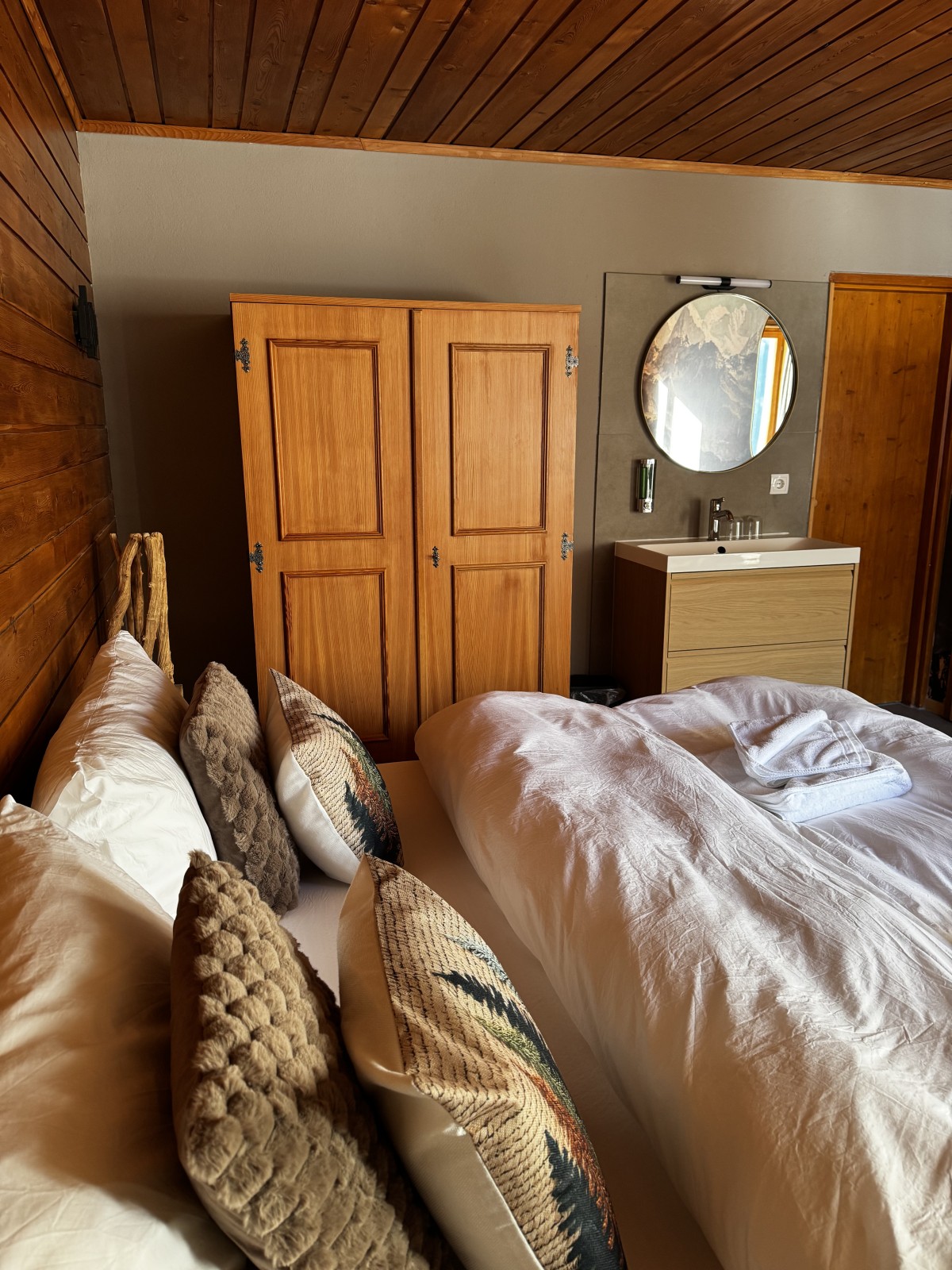 Pictures of Room St. Moritz