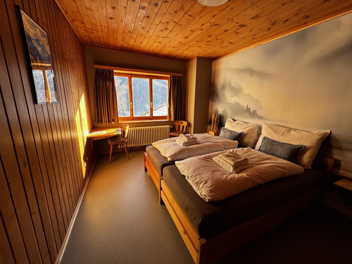 Pictures of Room Thun