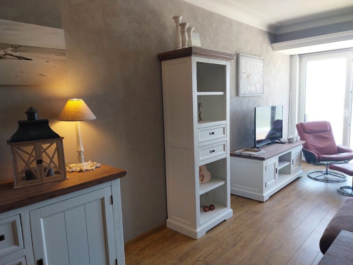 Afbeelding van ruim appartement met zeezicht en zwembad  Loveley9