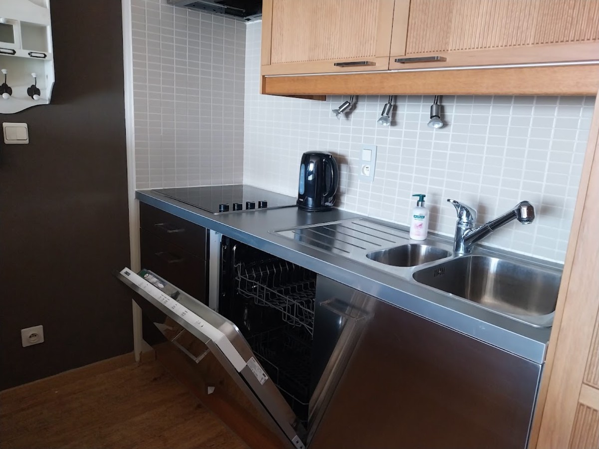 Afbeelding van ruim appartement met zeezicht en zwembad  Loveley9