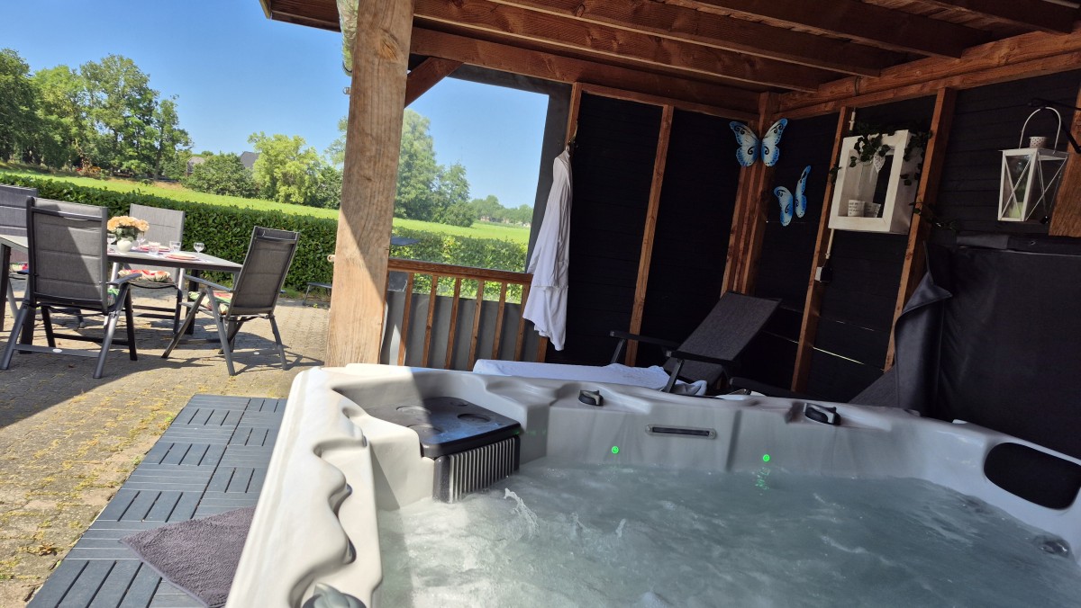 Bild von Ferienhaus Wellness 4 mit Jacuzzi