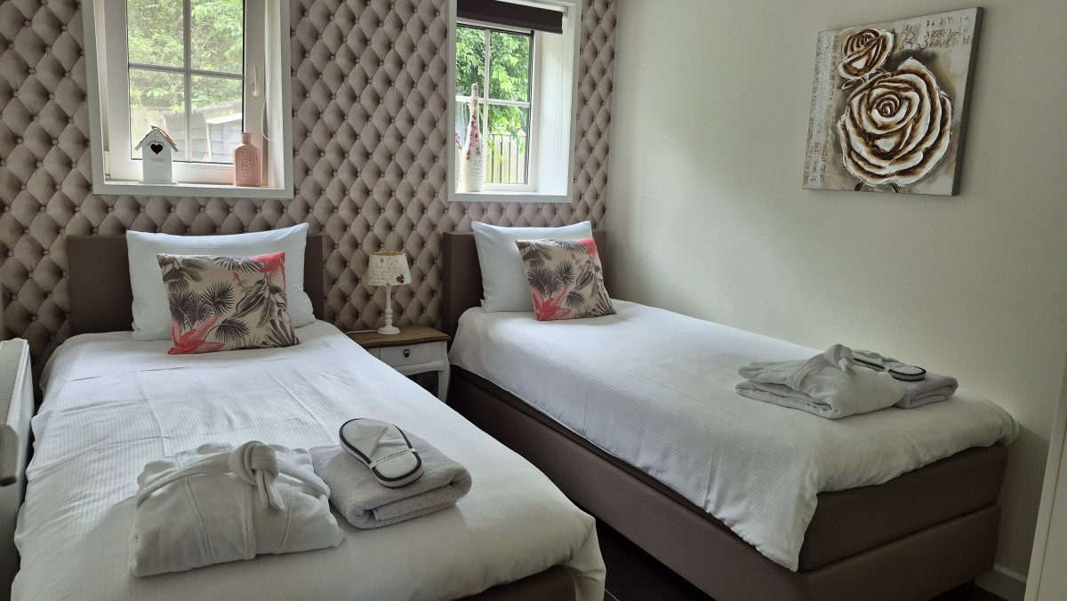 Bild von Ferienhaus Wellness 4 mit Jacuzzi