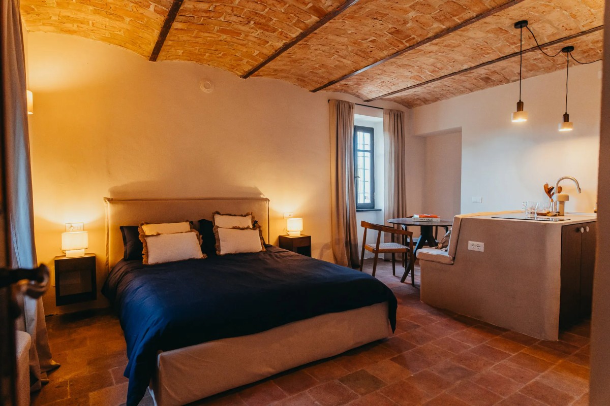 Pictures of La Noce