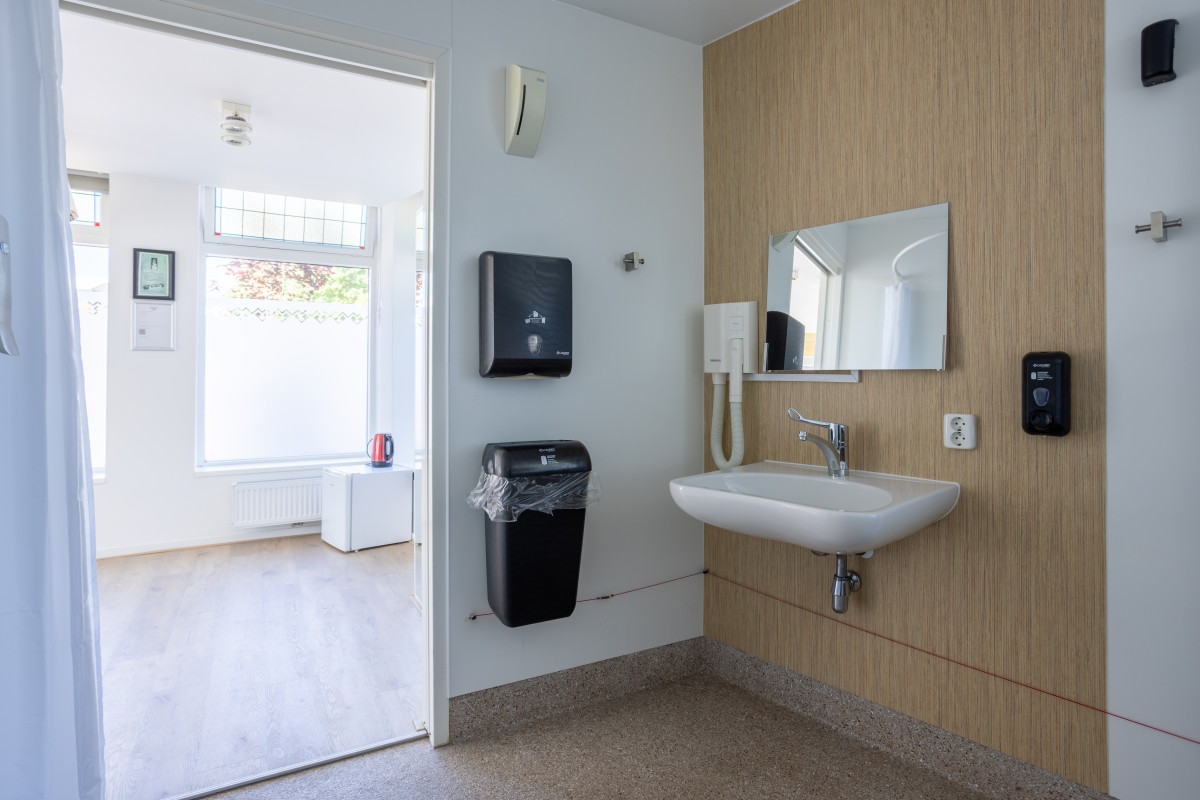 Pictures of Luxury Wheelchair-Accessible Double Room