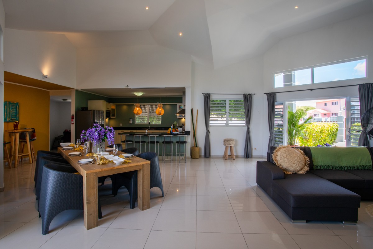 Pictures of Villa Curazon