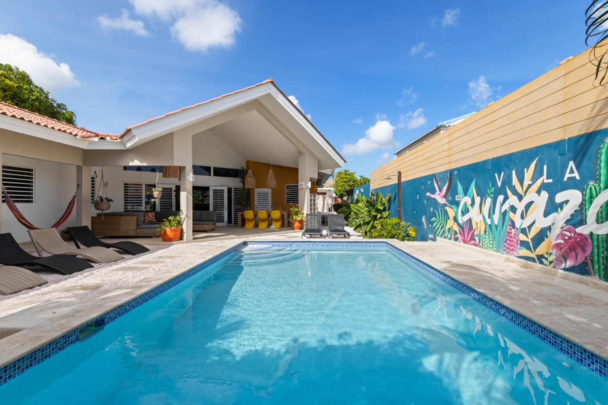 Pictures of Villa Curazon