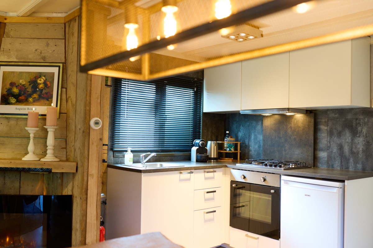 Afbeelding van 'Veldhuisje bij het bos'