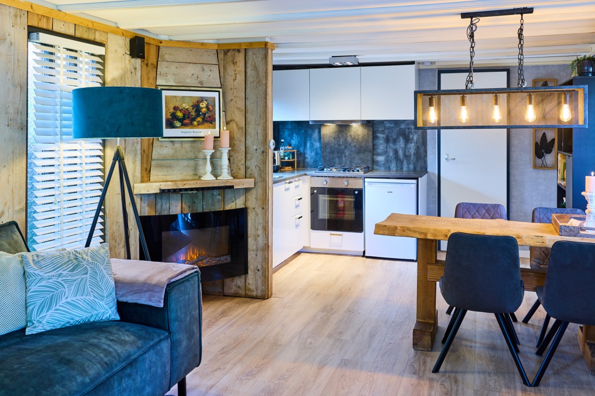 Afbeelding van 'Veldhuisje bij het bos'