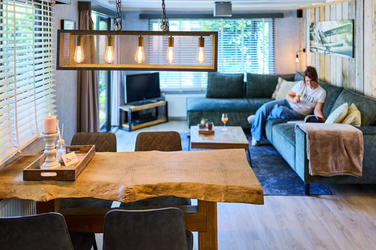 Afbeelding van 'Veldhuisje bij het bos'