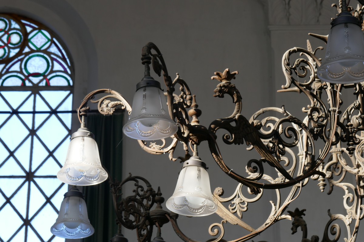 Pictures of The Kraak (church studio/apartment)