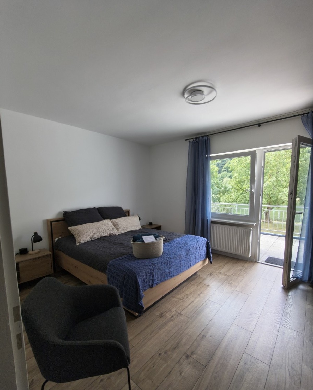 Bild von Luxe Frühstückzimmer mit Balkon und Moselblick