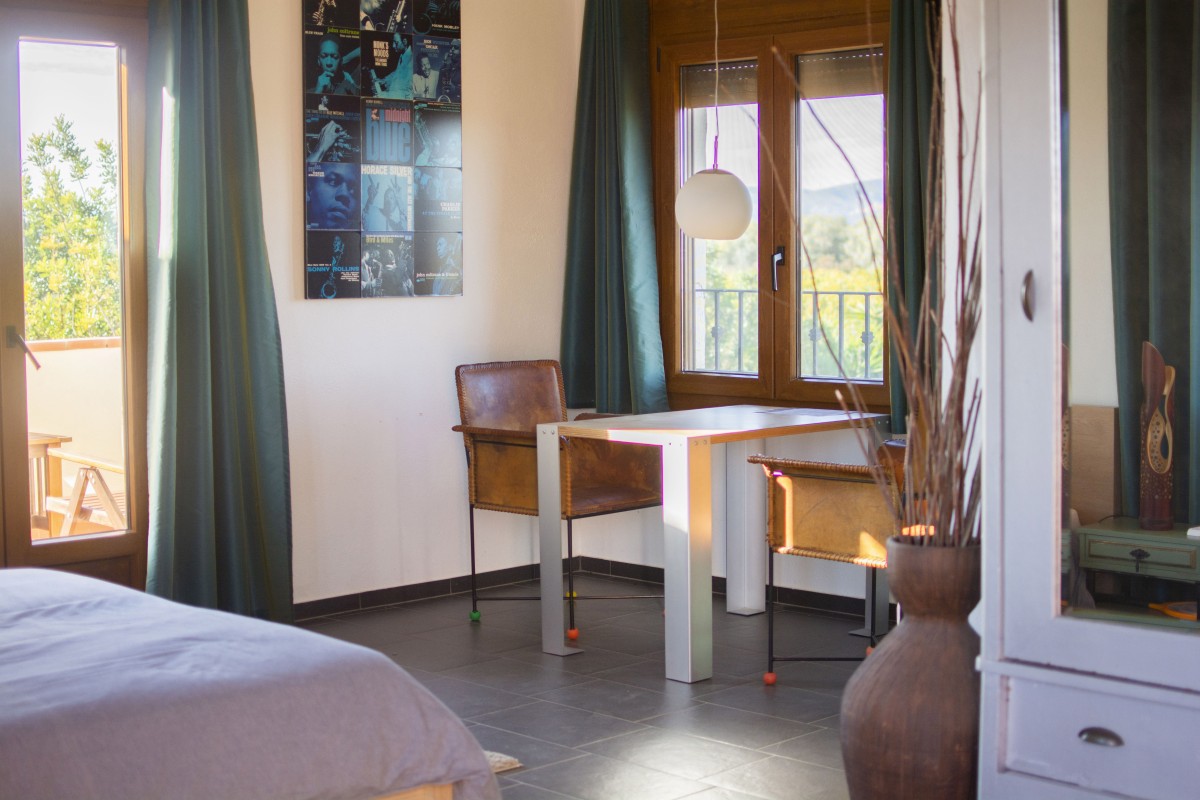 Afbeelding van 5) Sfeervolle kamer,  prachtig uitzicht en terras