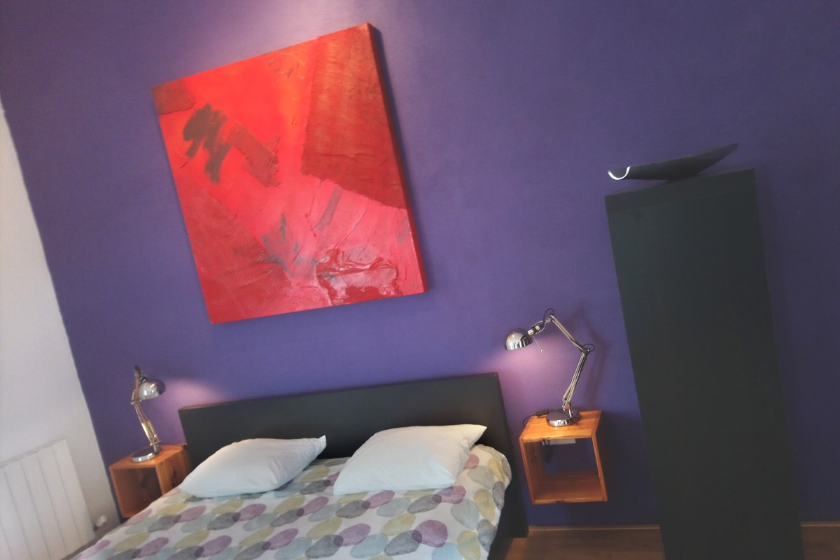 Afbeelding van 6) kleurrijke kamer, prachtig uitzicht en terras.