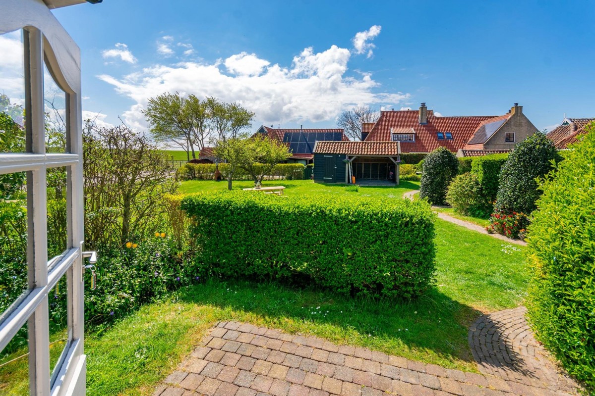 Pictures of The Alikruikje