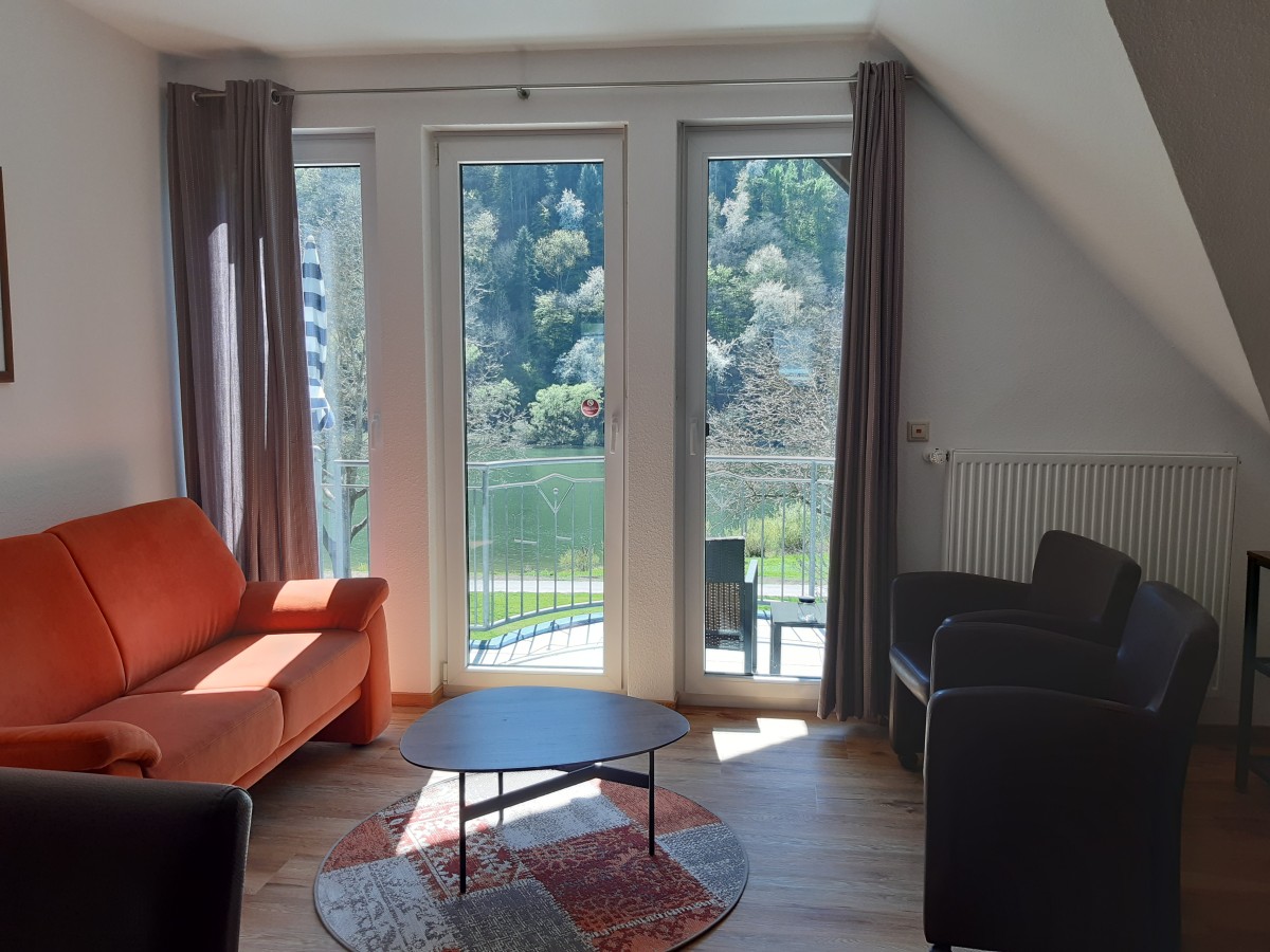 Afbeelding van Apartment. 2 pers. 1 slaapkamer en woonkamer met balkon en uitzicht op de Moezel