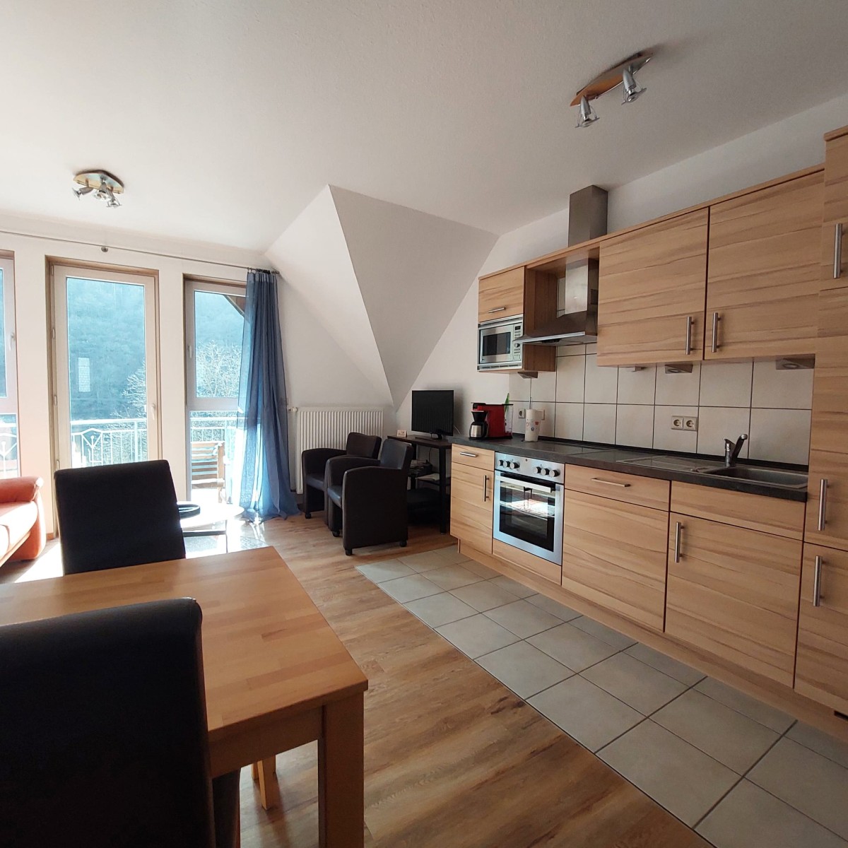 Afbeelding van Apartment. 2 pers. 1 slaapkamer en woonkamer met balkon en uitzicht op de Moezel