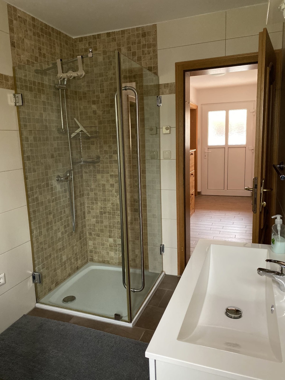 Pictures of apartment for 4-6 people on the ground floor