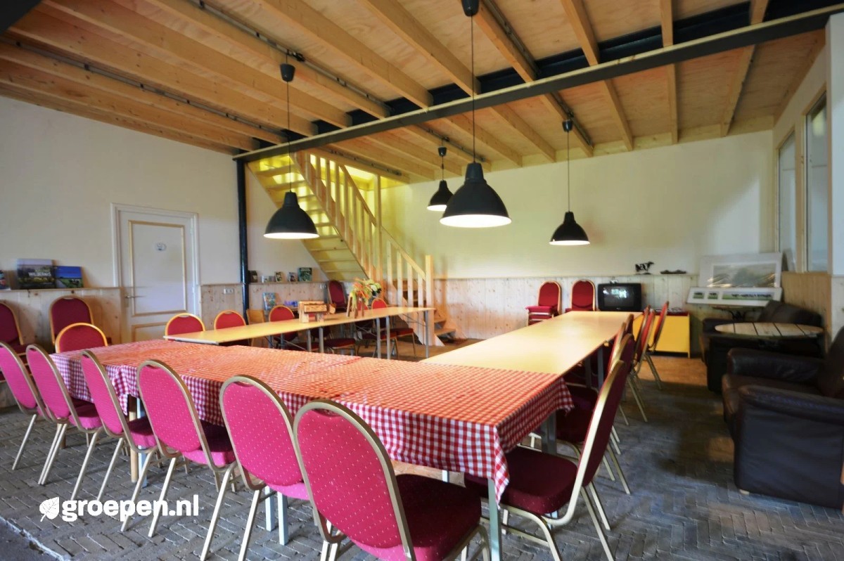 Afbeelding van Groepsruimte + 8 x 2 persoonsslaapkamer.