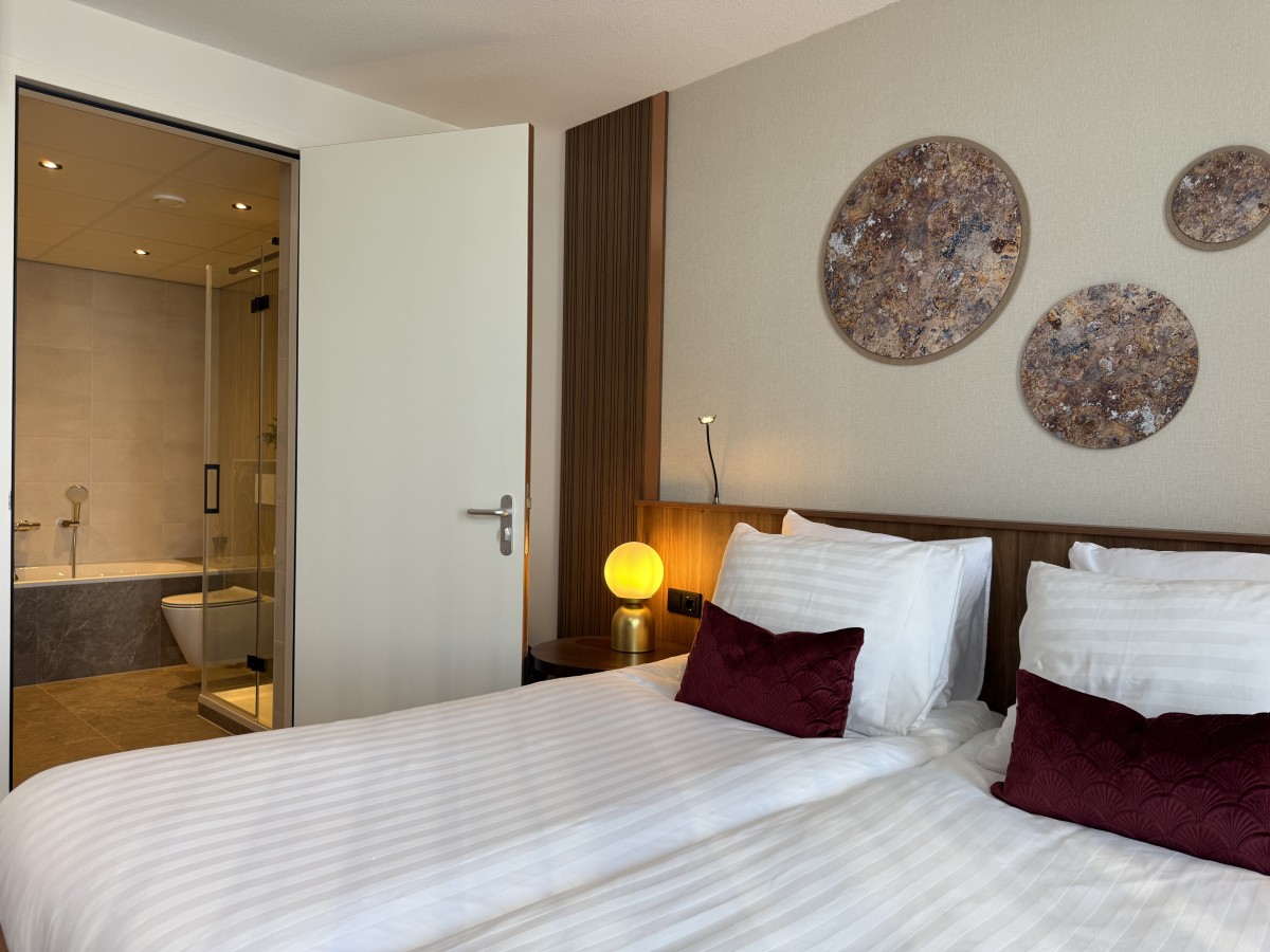 Pictures of Comfort room 2