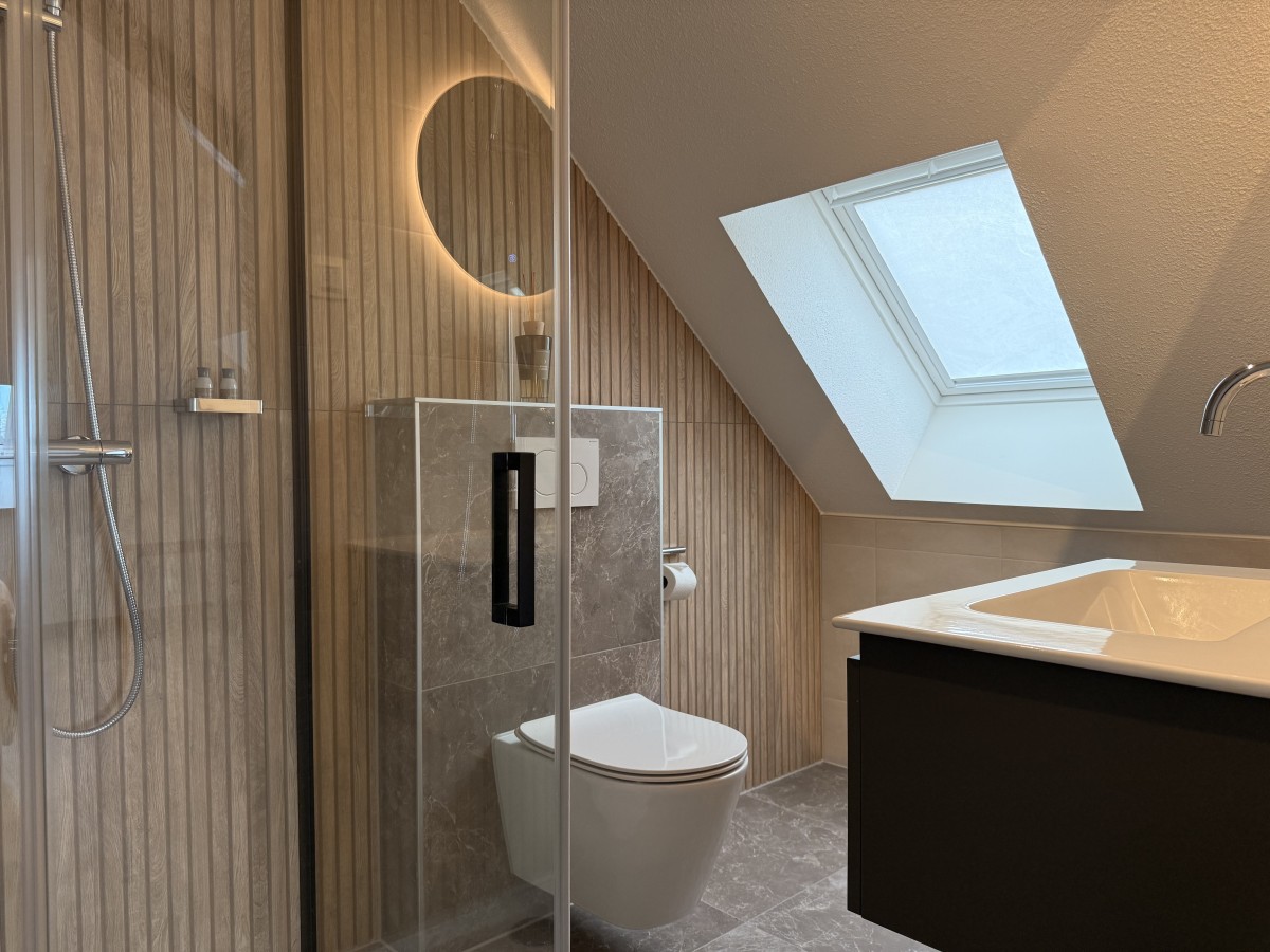 Pictures of Comfort room 4