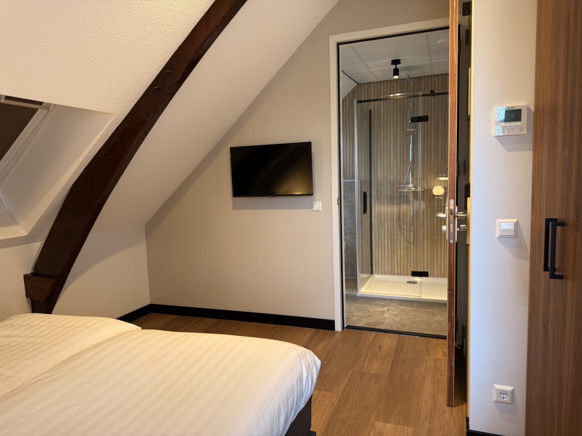 Pictures of Cozy room 5