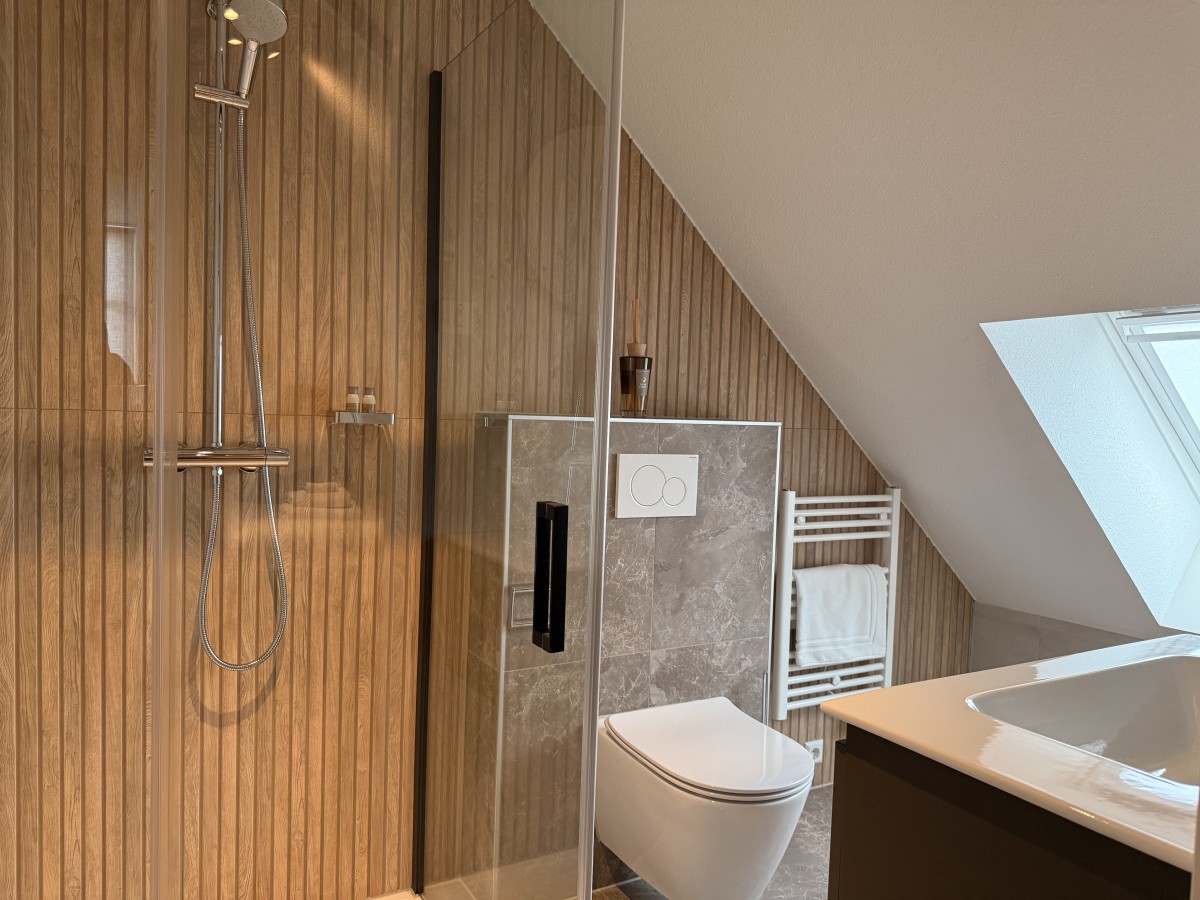 Pictures of Cozy room 6